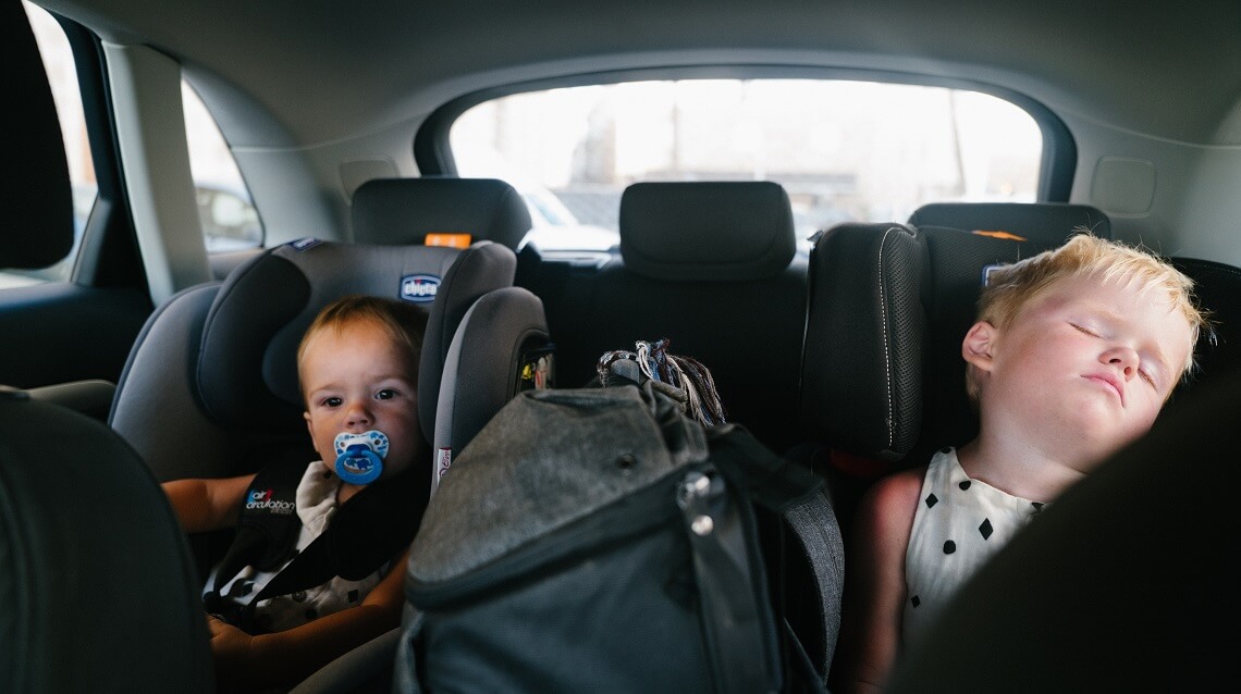 Mit dem richtigen Autokindersitz in der Schweiz unterwegs - Sixt Magazin